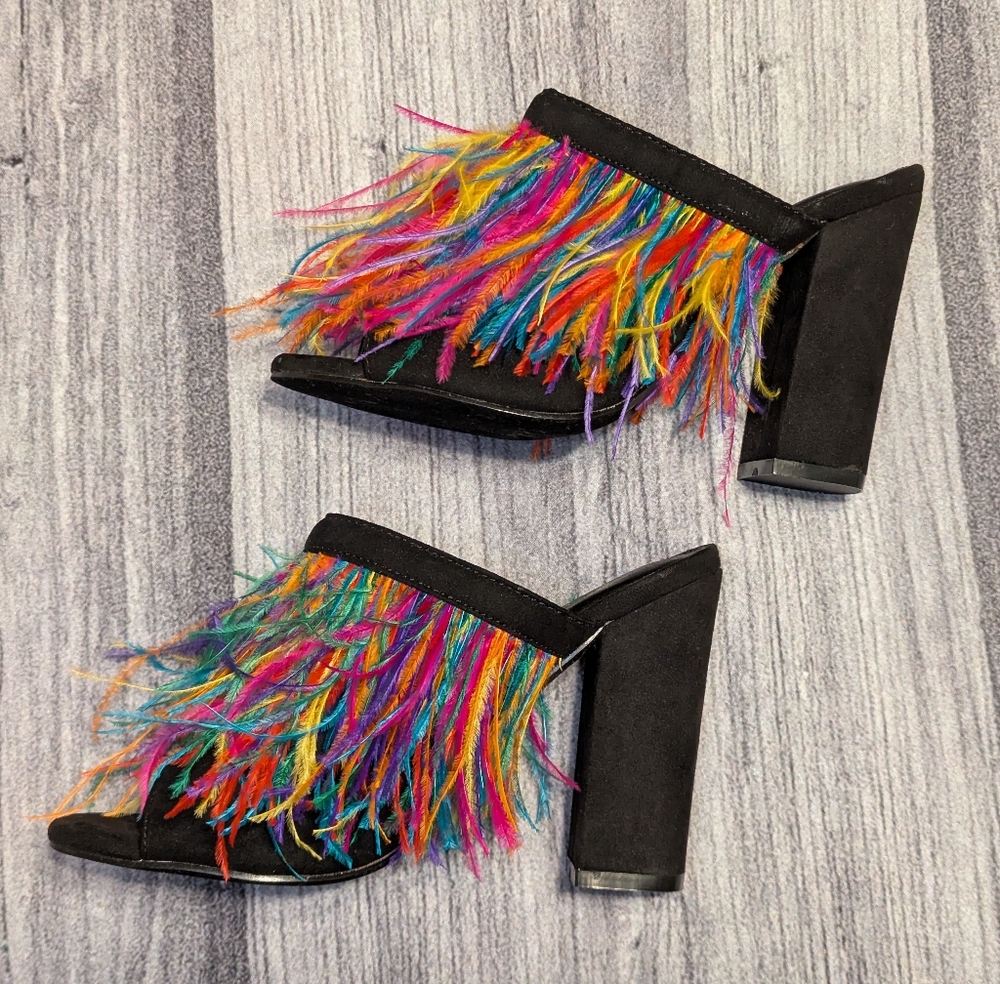 Vigo Fiore Glady-10 Feather Fringe Peep Toe Block Heel Mule Women's Size 5.5